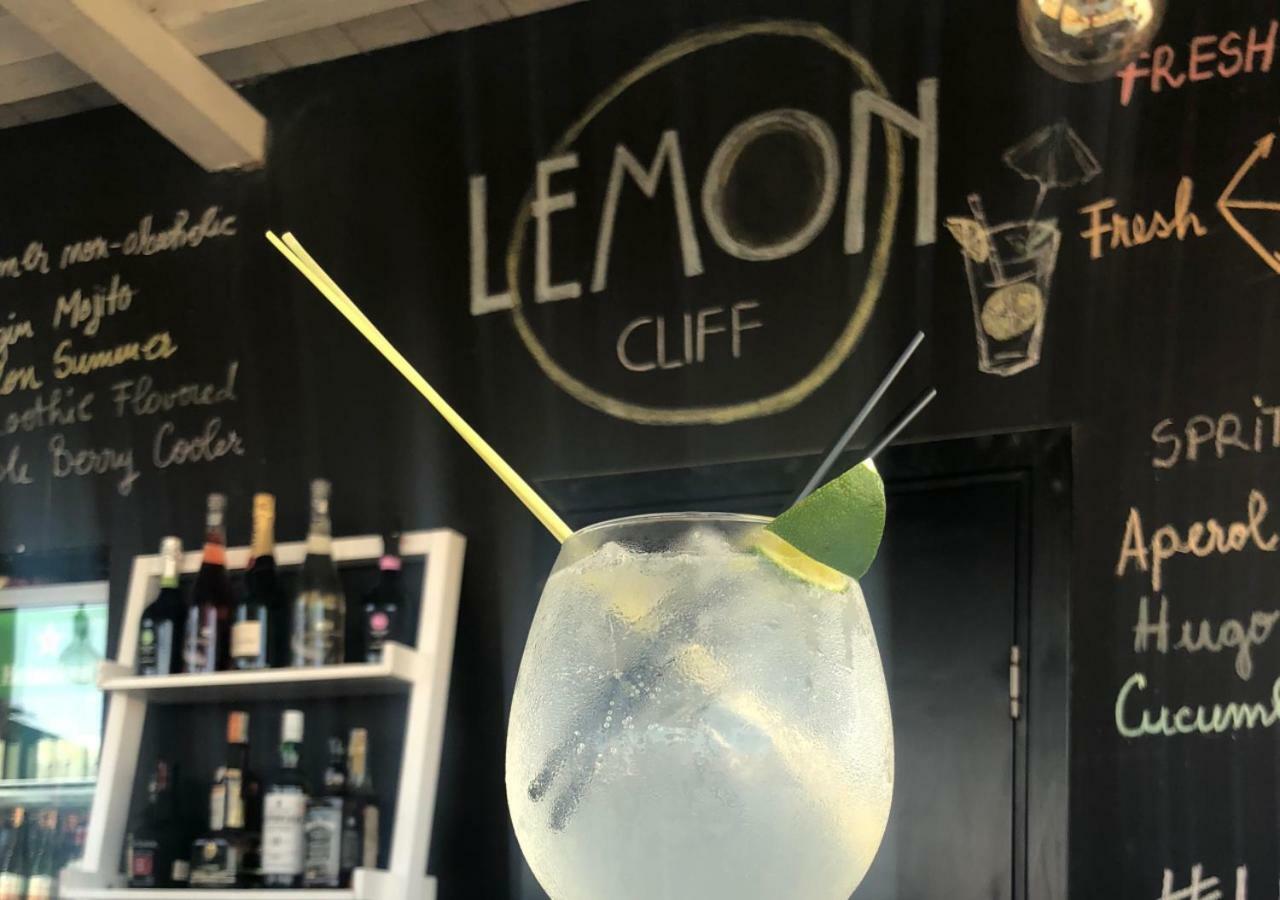 Lemon Cliff Luxury B&B Mamaia Eksteriør billede