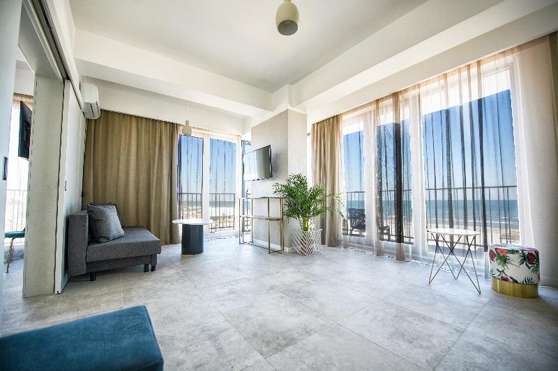 Lemon Cliff Luxury B&B Mamaia Eksteriør billede